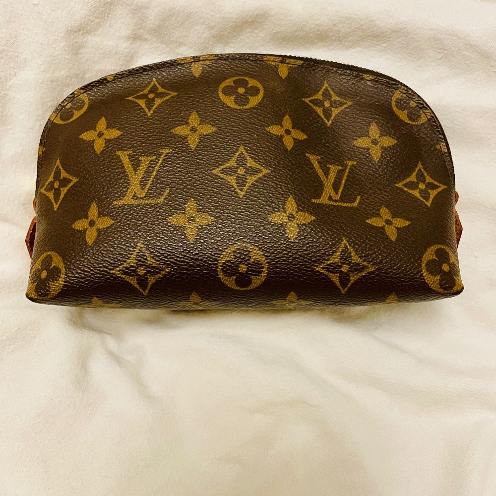 Louis Vuitton Monogram Cosmetics Bag!!!